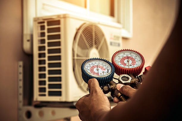 Professional Ductwork Repair technician working in Mulberry, AR